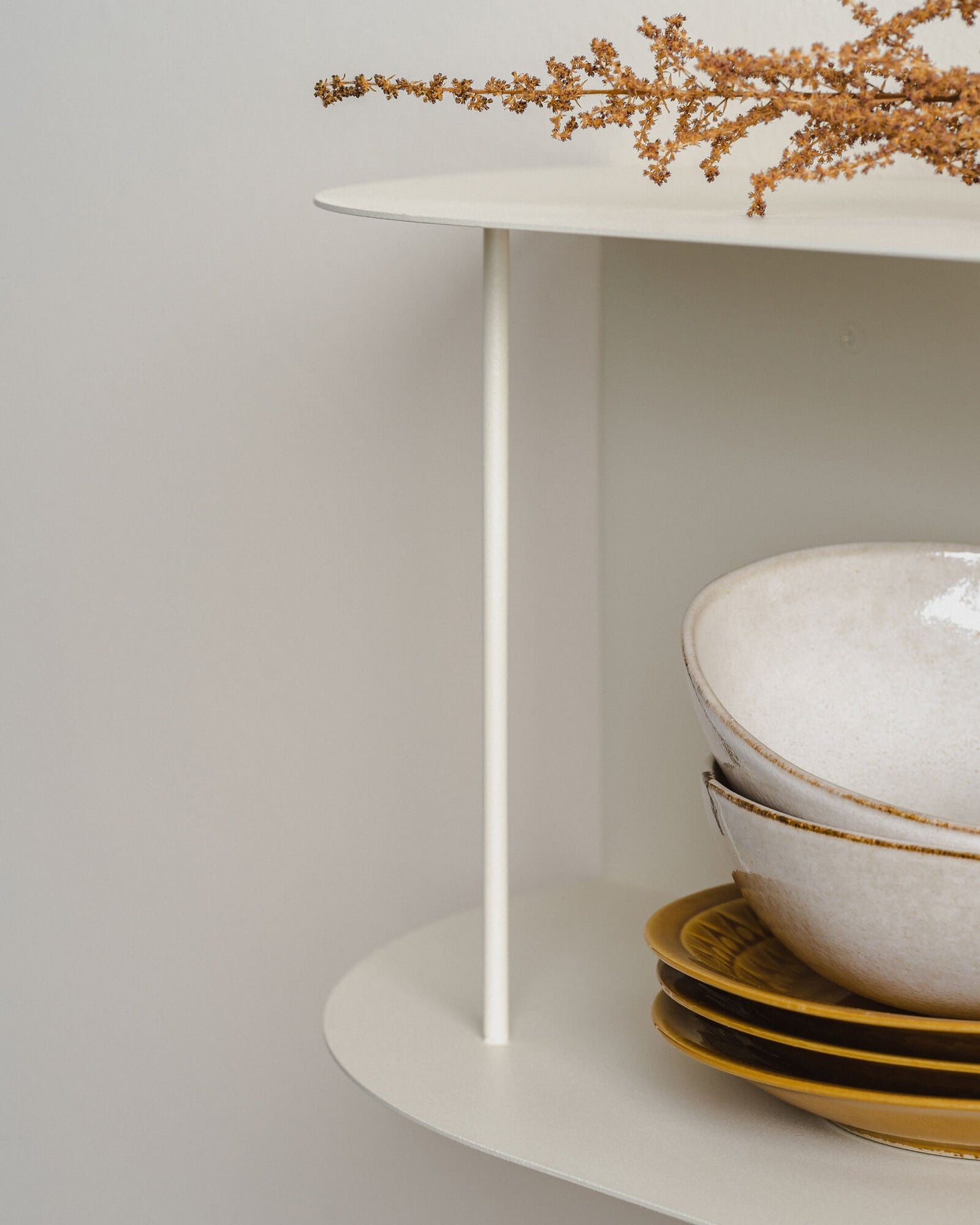 Lina Shelf - short