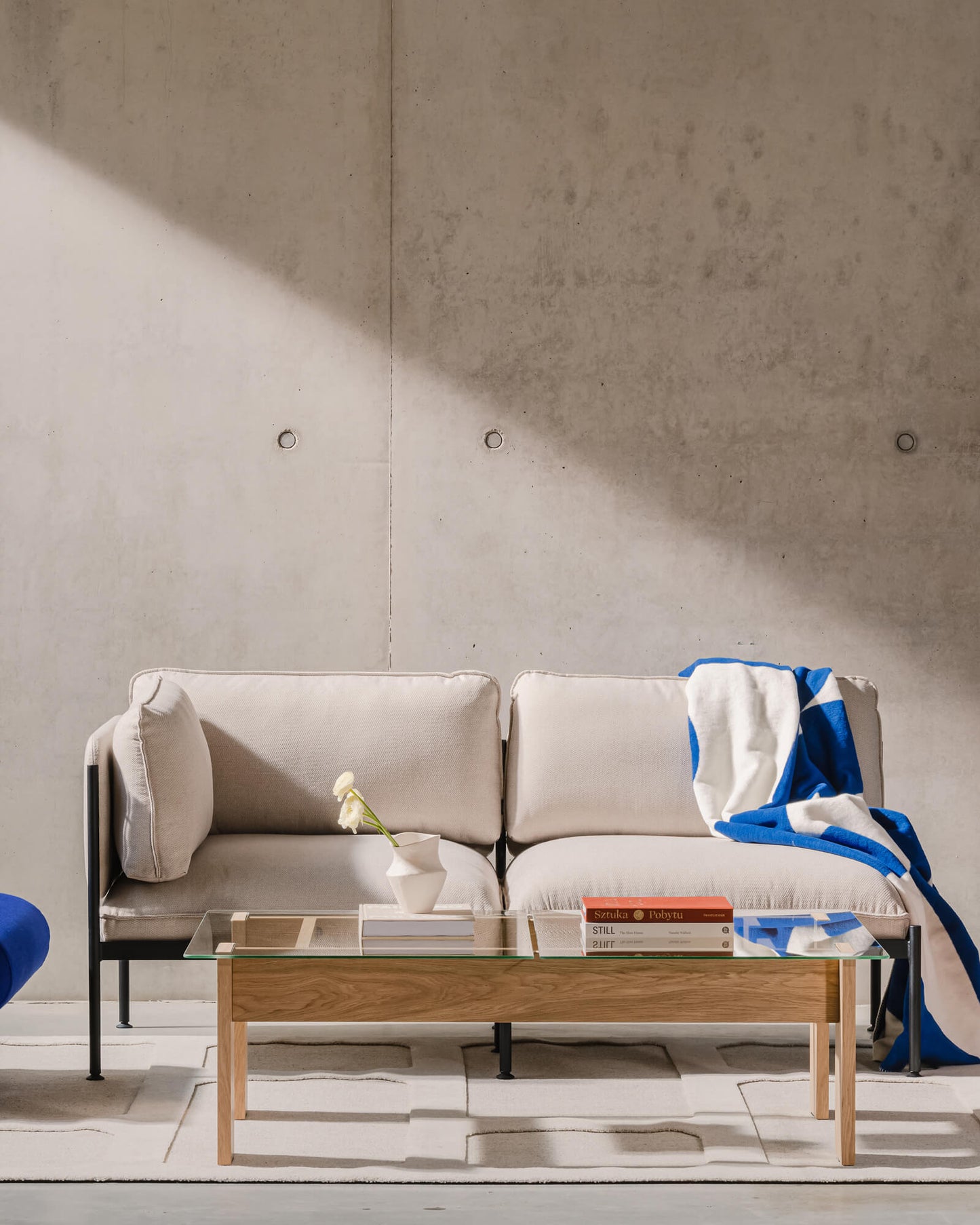 Naiko Coffee Table