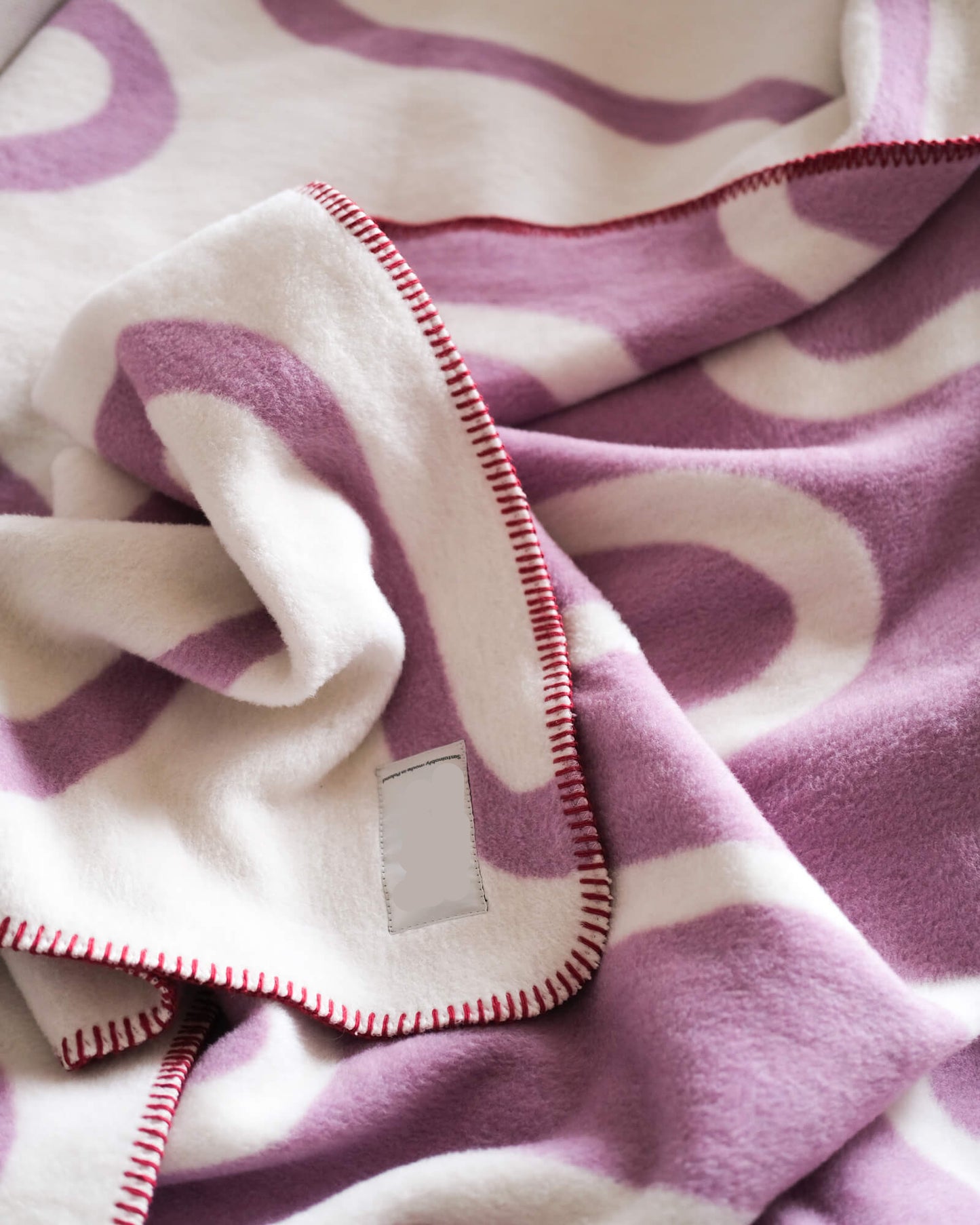 Swirl Throw